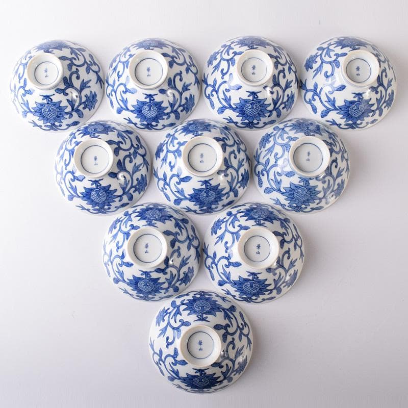 和食器　有田焼　華山萬右衛門作　唐草文　蓋付茶碗　十客　共箱　C　7613A