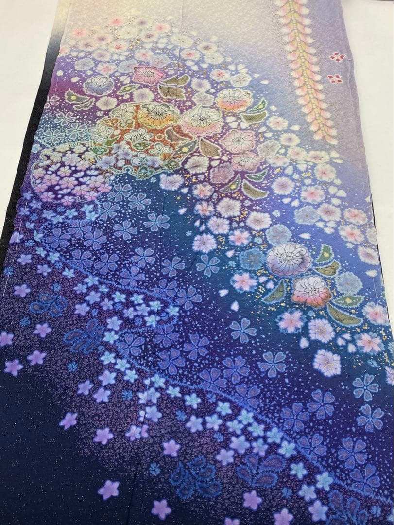振袖 仮絵羽 京友禅 銀通し 絞り加工 金彩 辻が花 正絹 未仕立て品 八掛付き