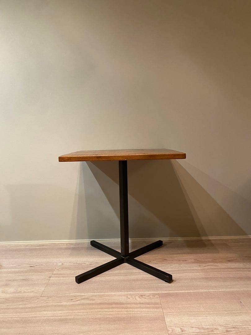 ACME Furniture(アクメファニチャー)カフェテーブル