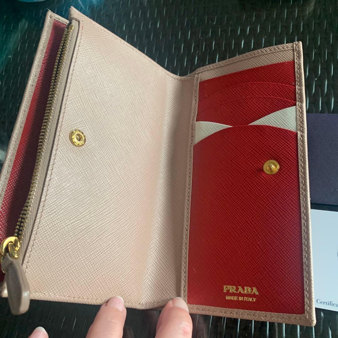 PRADA サフィアーノレザー 財布 ベージュ