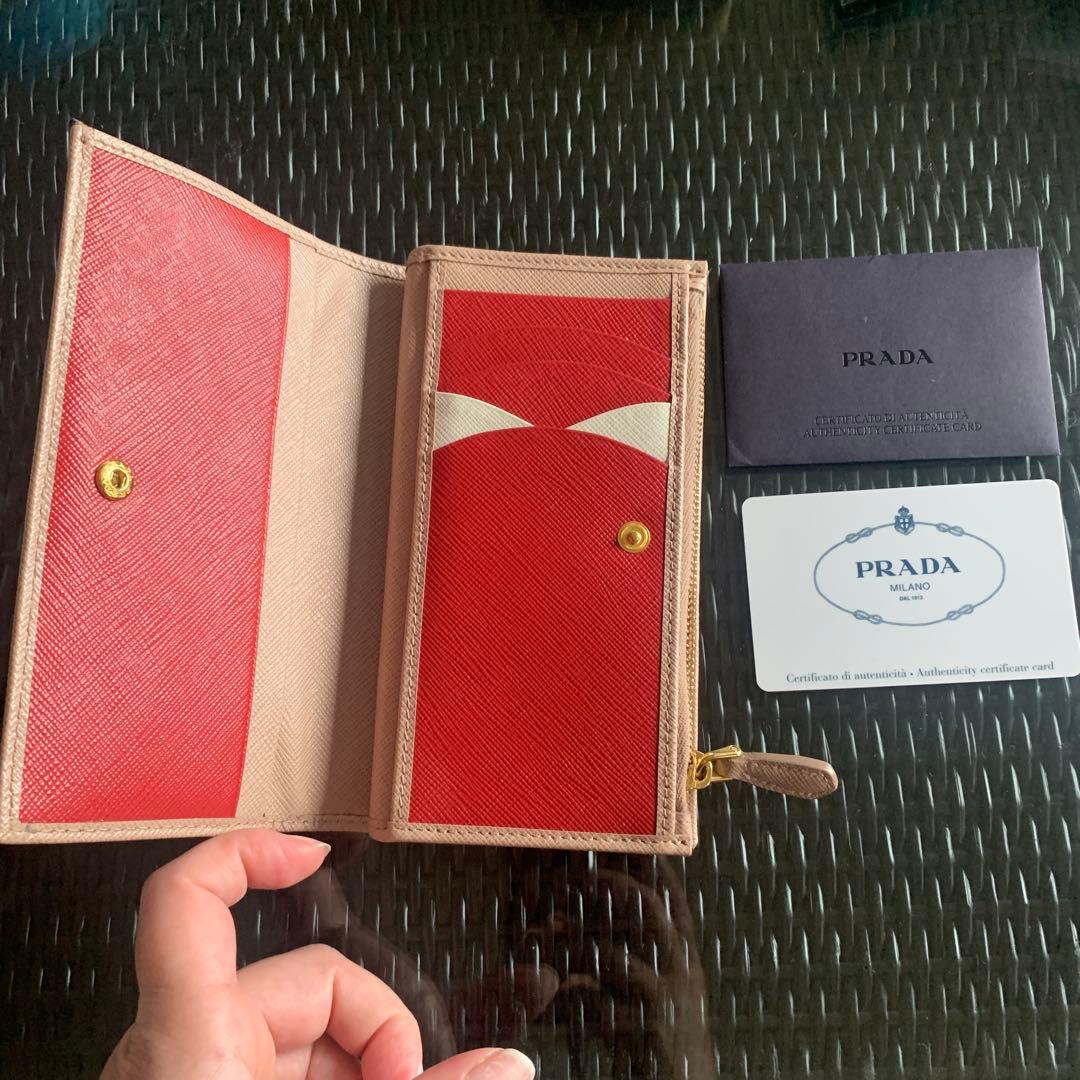 PRADA サフィアーノレザー 財布 ベージュ