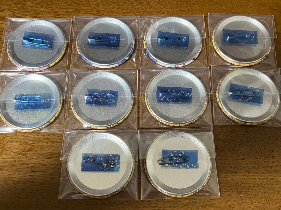 メダリスト　マンガ展　缶バッジ　セット