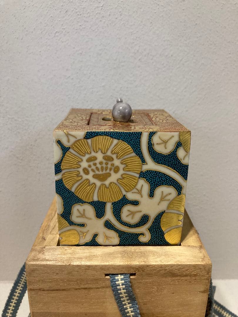 九谷焼　林伊平作　香炉(共箱付き)