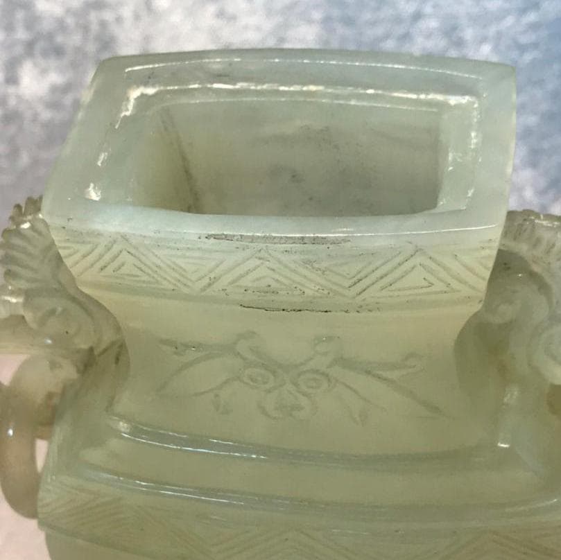 翡翠の香炉　唐草紋　遊環　蓋付