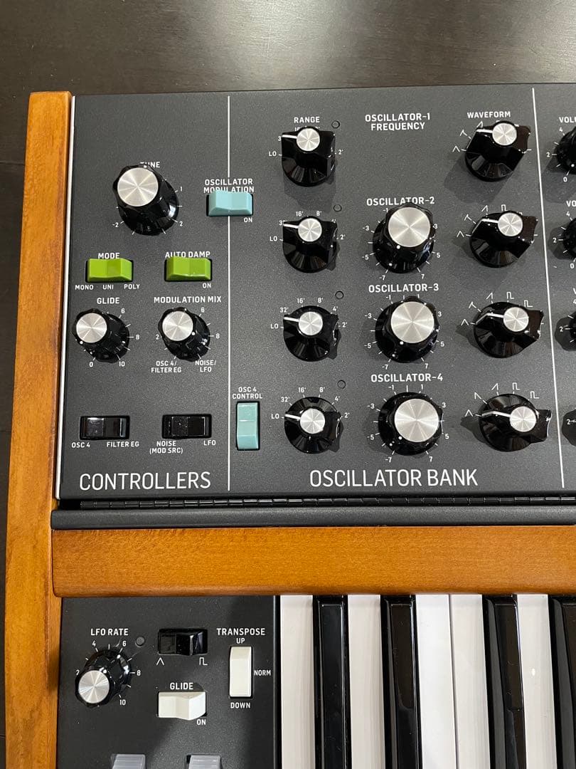 ベリンガー poly d BEHRINGER POLY D