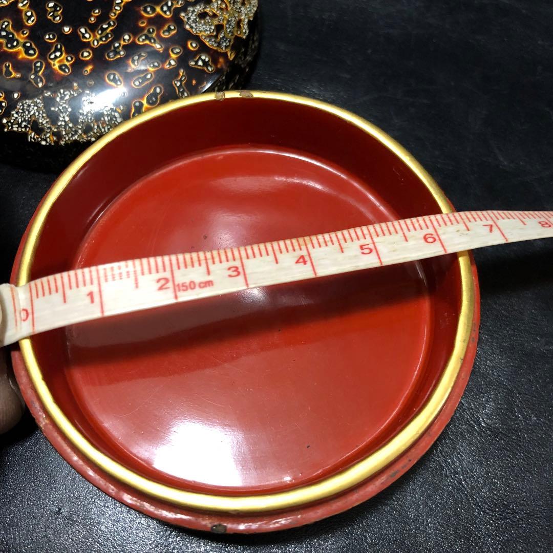 究極の美◼️蔵から夜空一面に美しい花火のような見事な漆塗りの香壺？入れ物が出て来た