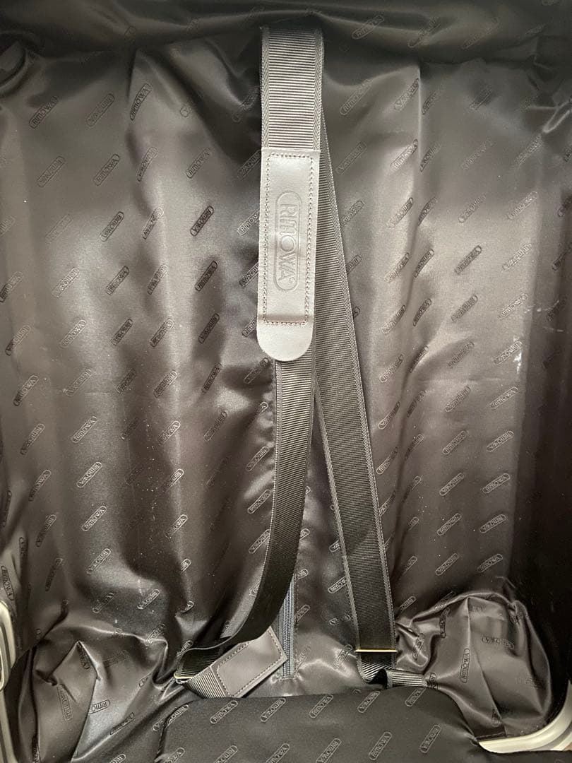 y*b様 リモワ RIMOWA TITANIUM 56 48L 945.56