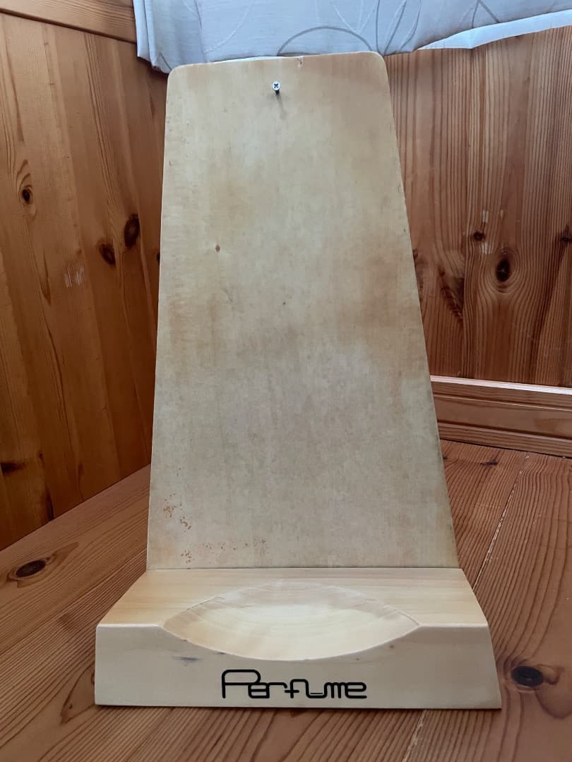 Perfumeオリジナルからくり時計&台座セット