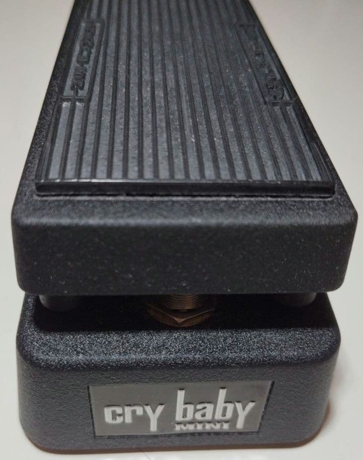 ギター Jim Dunlop CBM95 Cry Baby Mini Wah