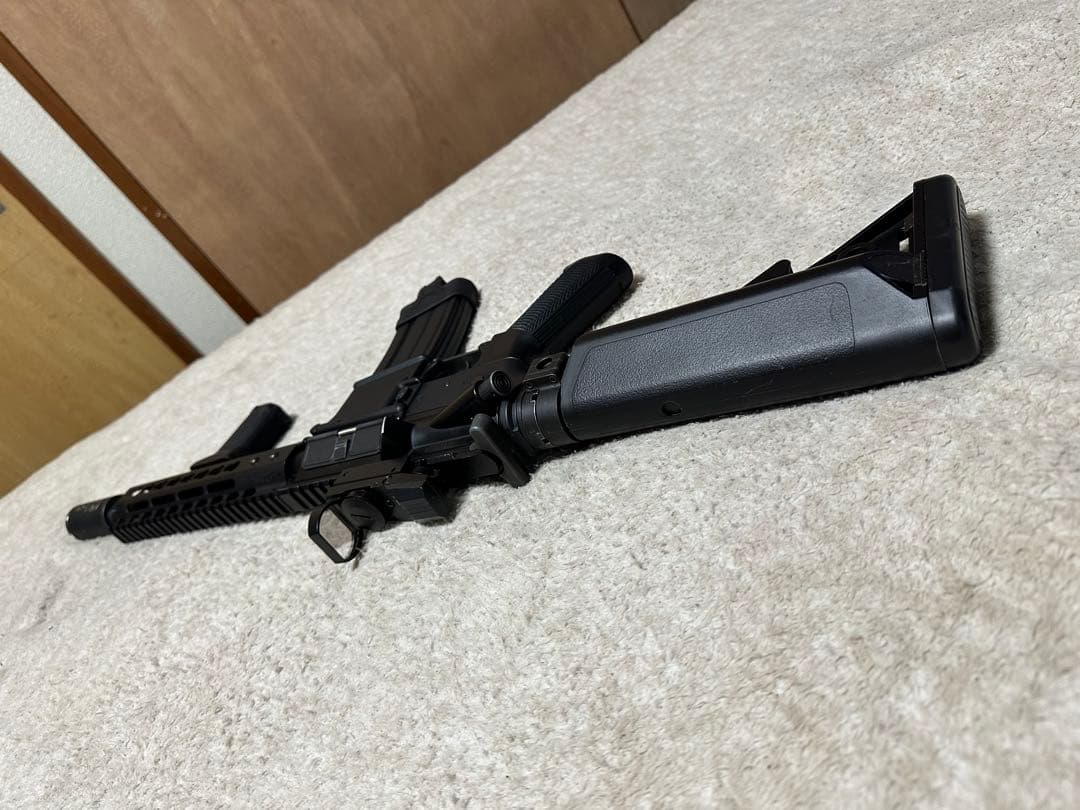 東京マルイ 次世代電動ガン M4A1 CQB-R カスタム付 属品多数