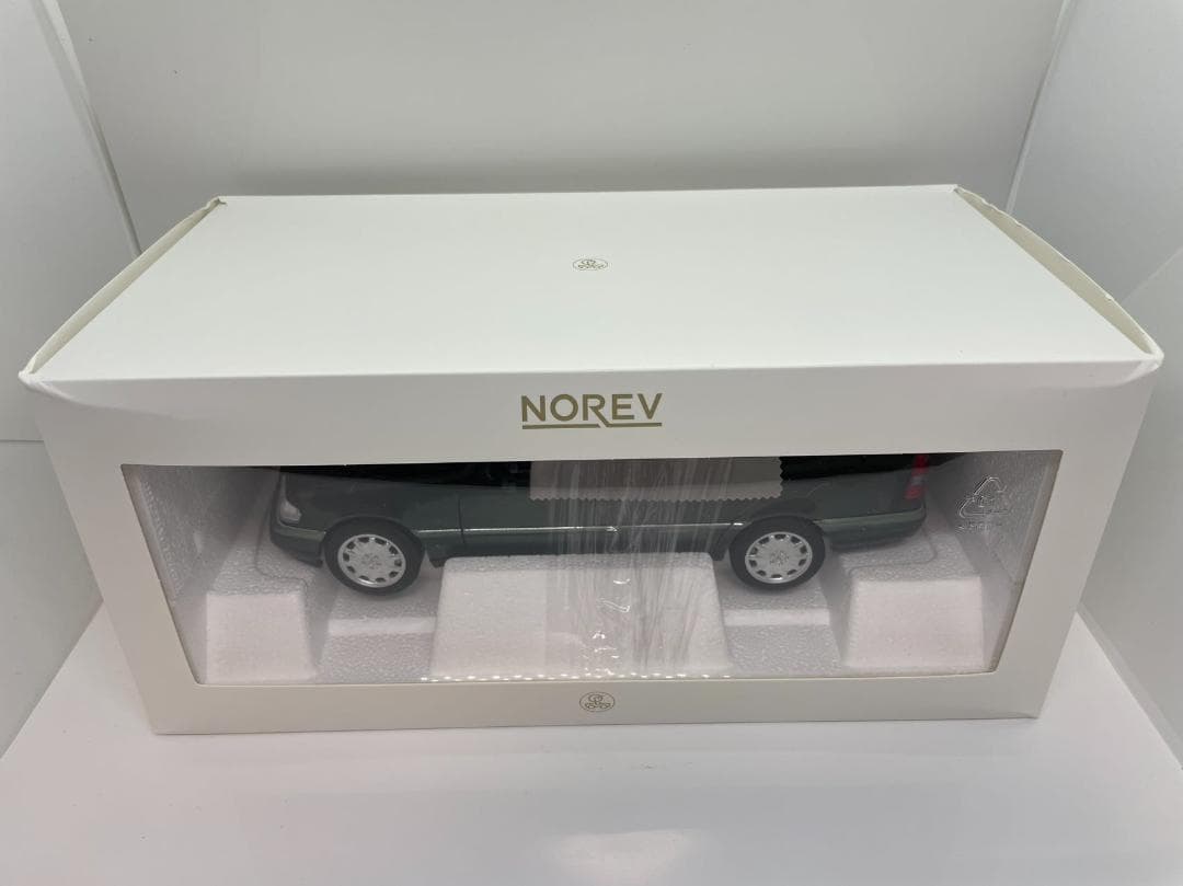 304-038 ノレブ 1/18 メルセデスベンツ C-Class 1993