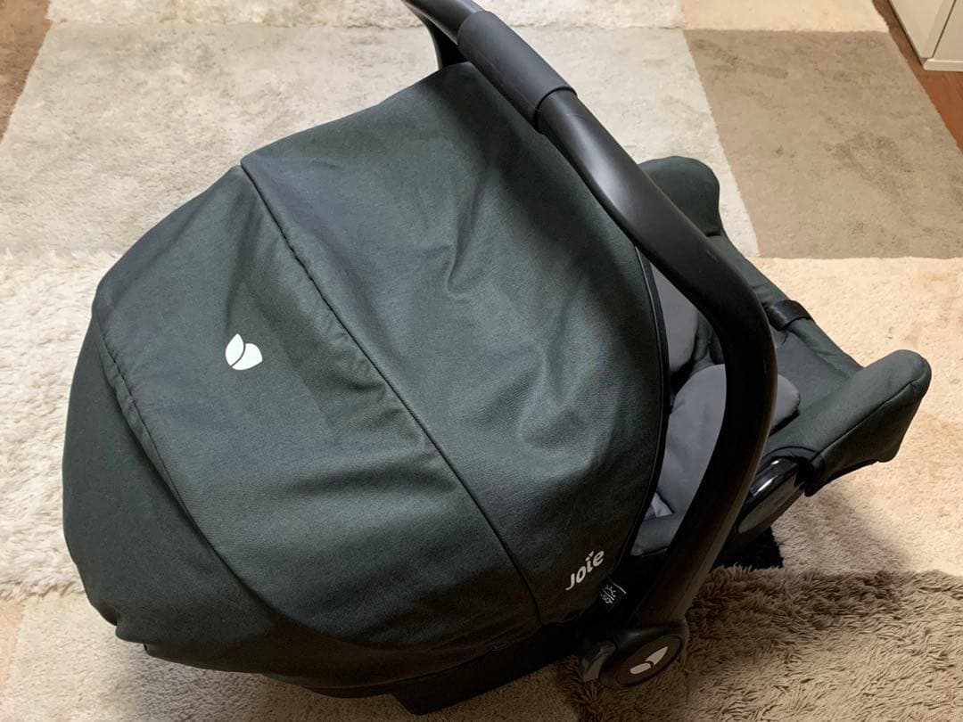 Joie チャイルドシート グレー　ほぼ新品
