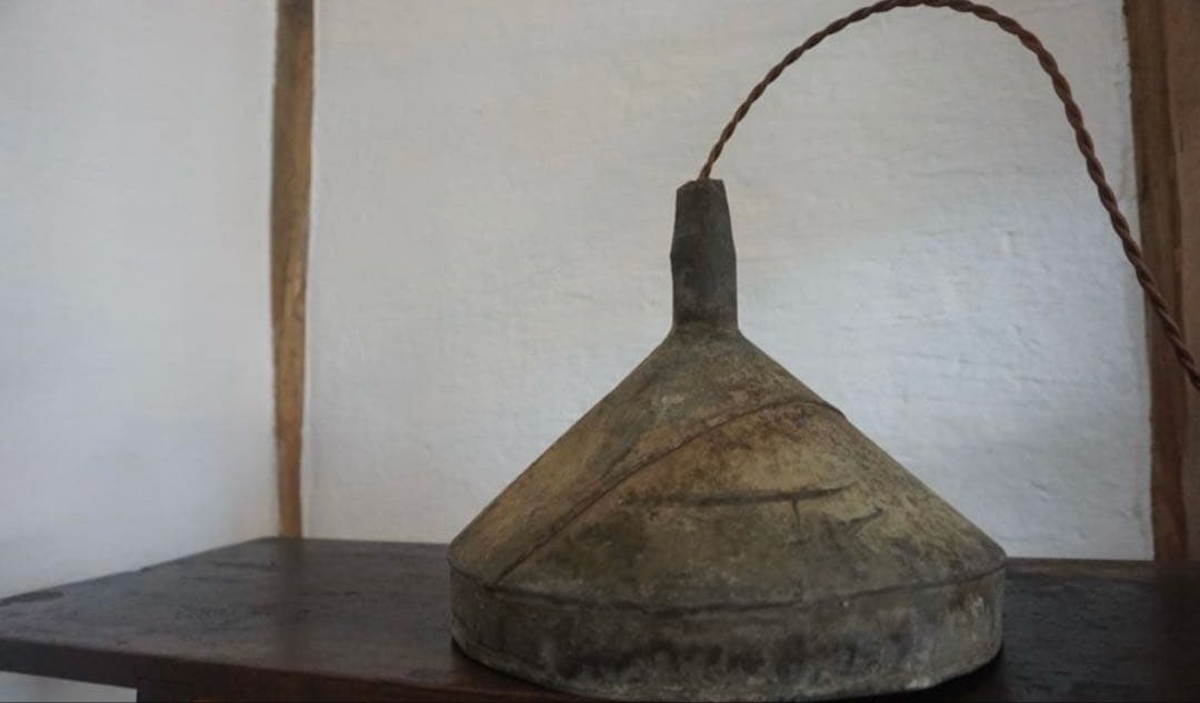 大きなブリキシェードのペンダントライト　古道具　照明　リメイク　ブロカント