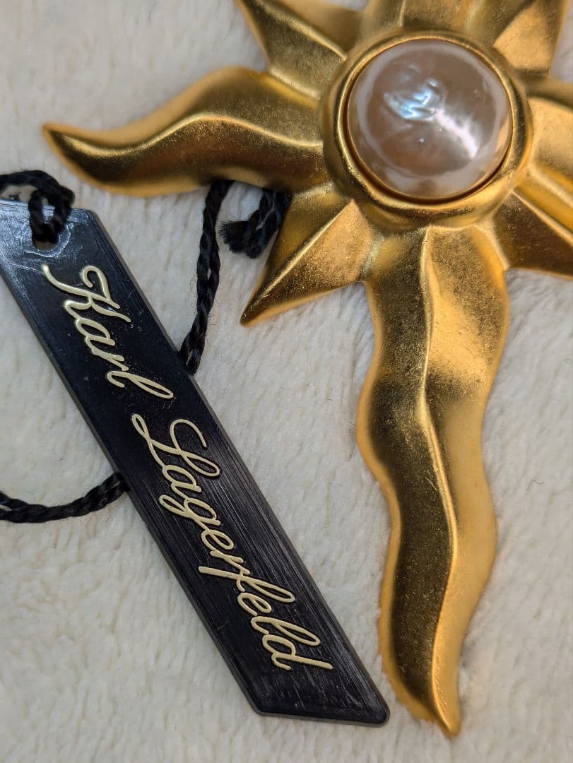 カールラガーフェルド　パール　ゴールド　ブローチ　シャネル　ヴィンテージ