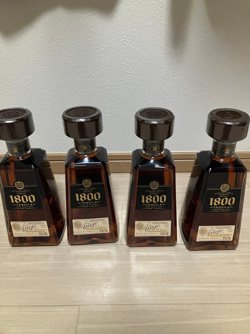 クエルボ　1800 アネホ　4本　Tequila Añejo テキーラ　新品
