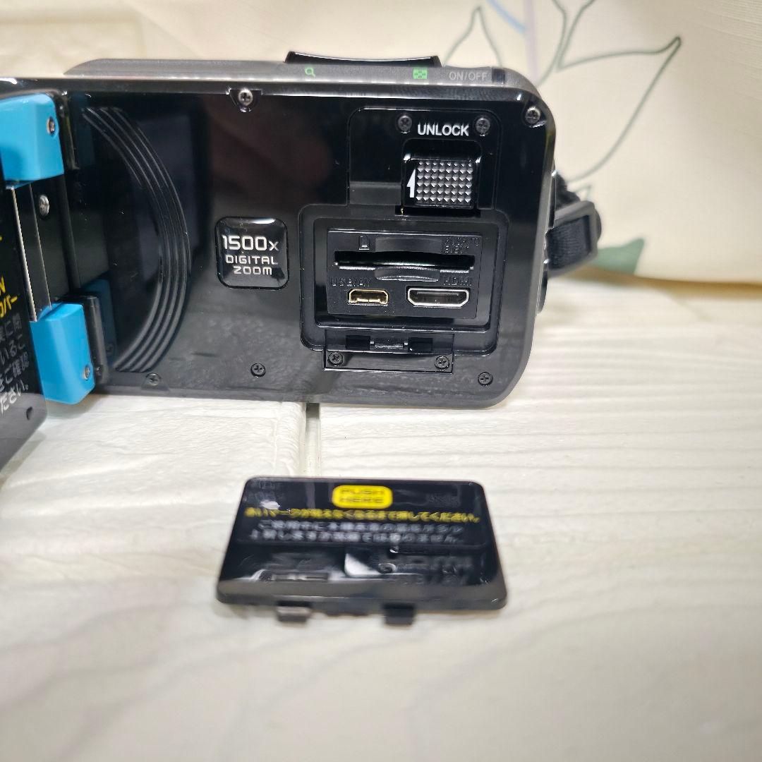 【動作確認ＯＫ】SANYO　Xacti　DMX-WH1E　防水　ハンディ【美品】