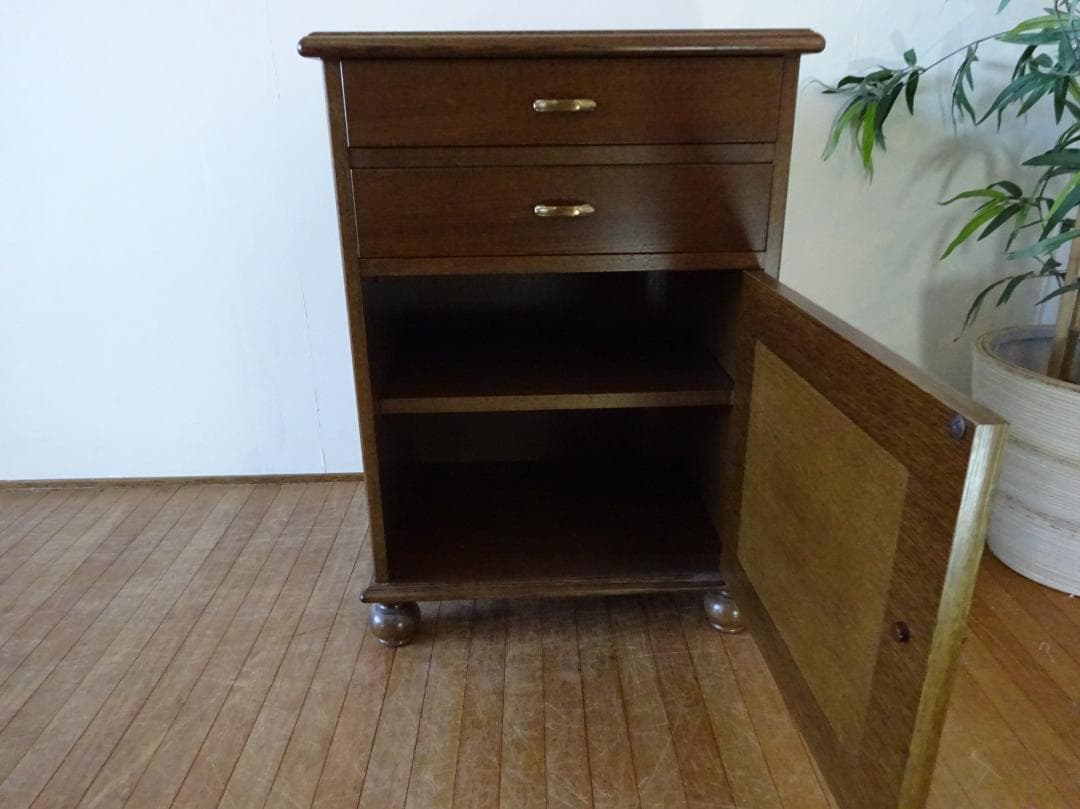 神戸洋家具/伊藤家具　電話台　FAX台　オーク無垢材　花図柄刺繍