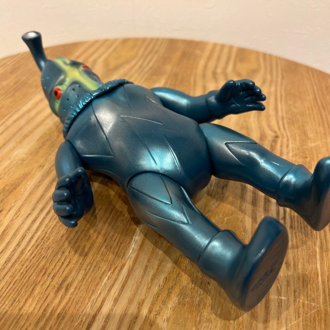 M 1号　ケムール人　ソフビ