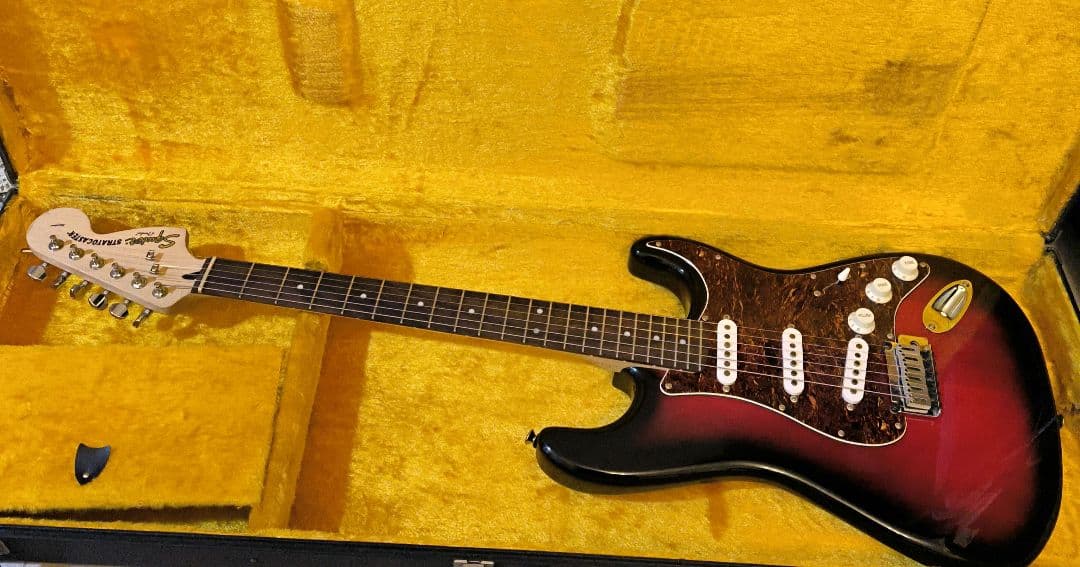 Squier by Fender(スクワイアー フェンダー) ケース付き
