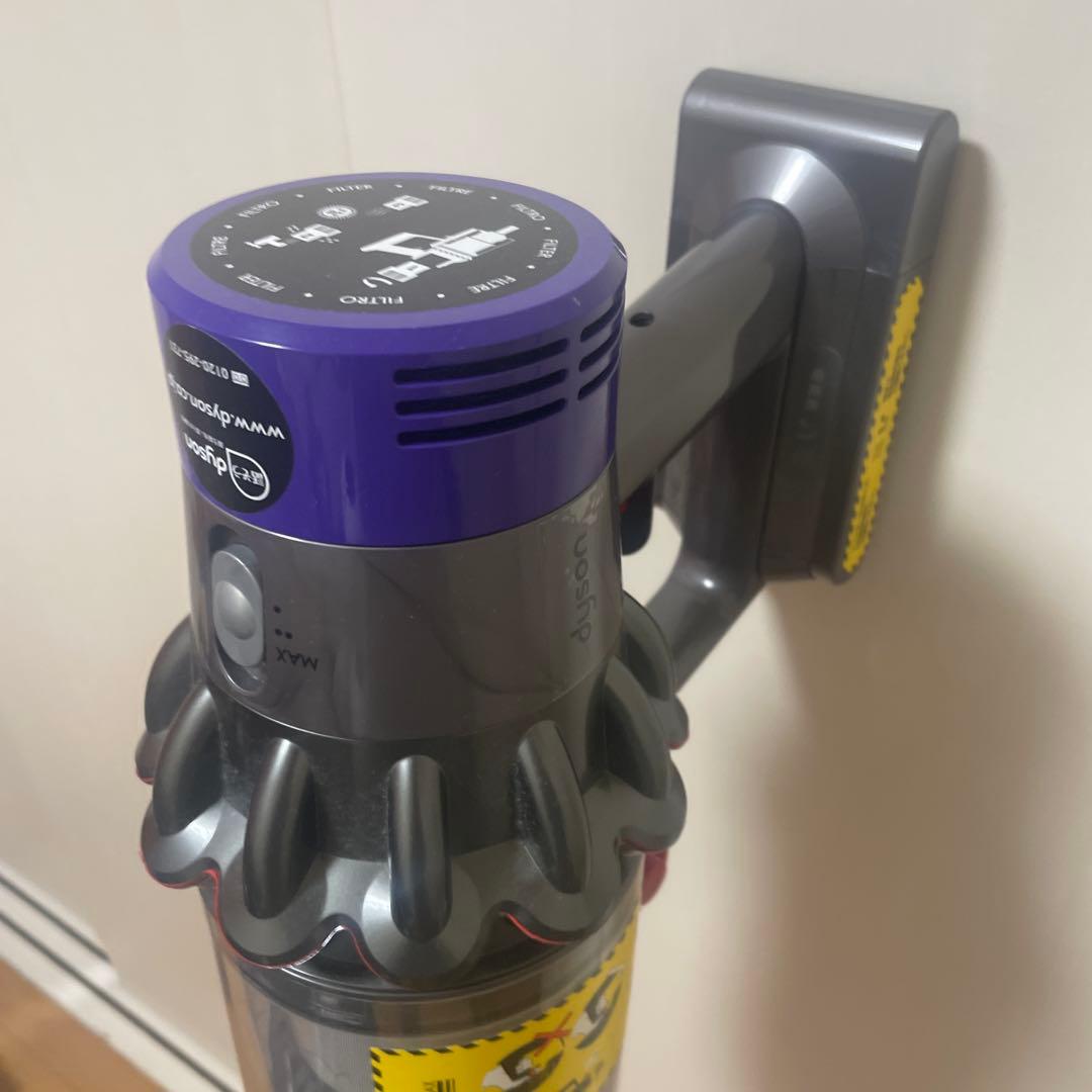 Dyson V10 スティッククリーナー 本体　付属品