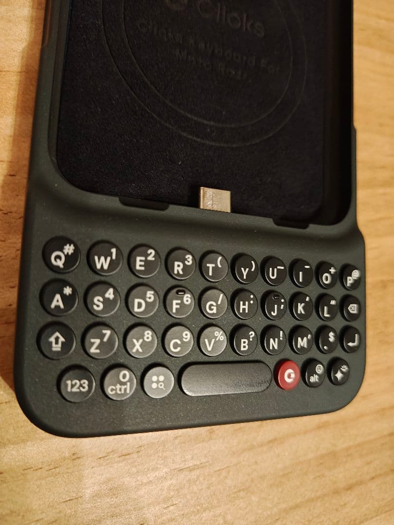 【中古品】Clicks Keyboard for Razr 2024