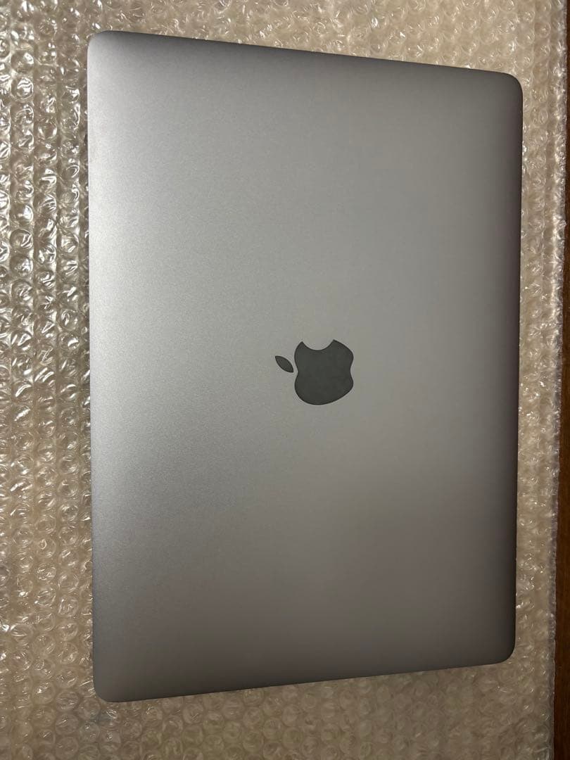 MacBook Pro 13インチ　A1708 Retina 256GB