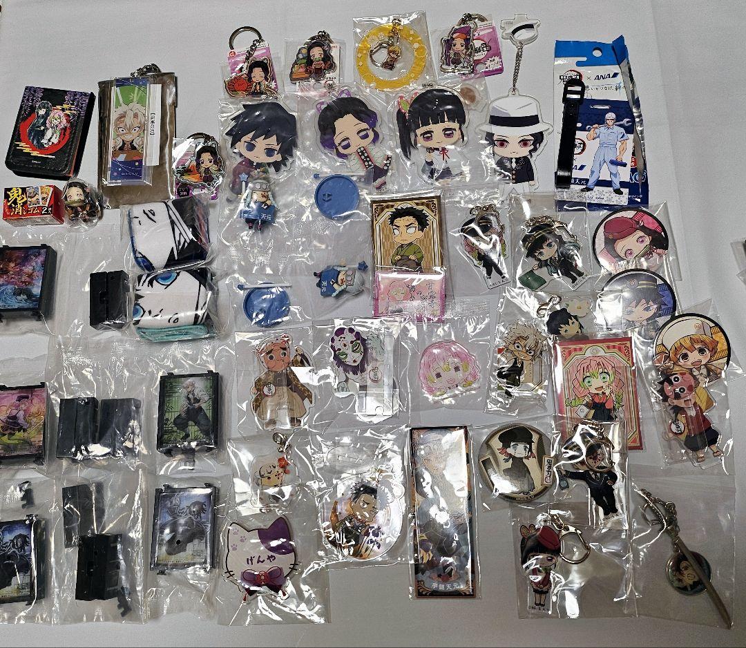 アニメグッズ大量セット 550点以上 100サイズ