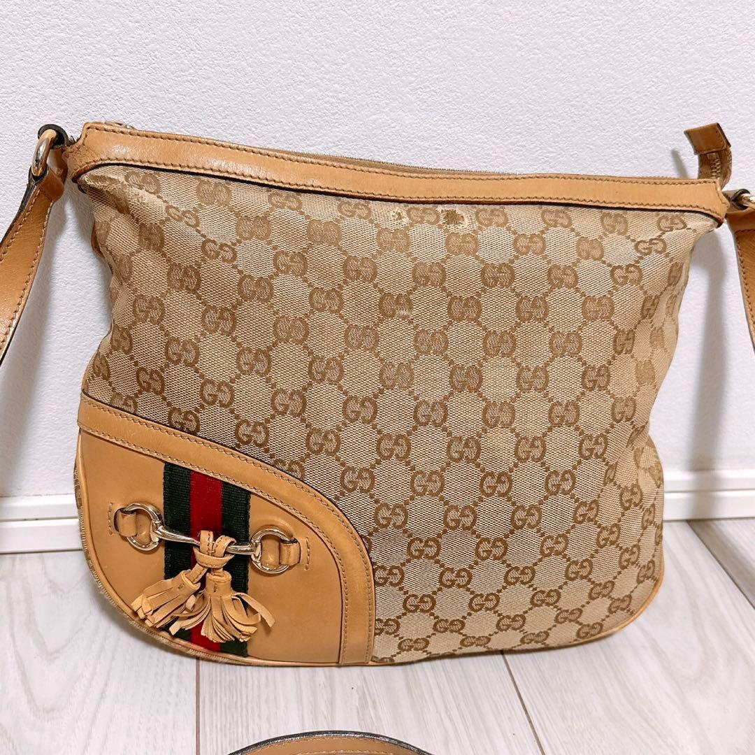 『格安』GUCCI(グッチ)ショルダーバッグ　シェリーライン
