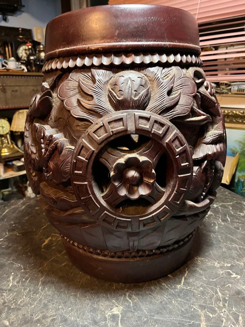 中国木彫椅子 龍 、鳳凰 、彫刻 、縁起物 、スツール マホガニー中国樽