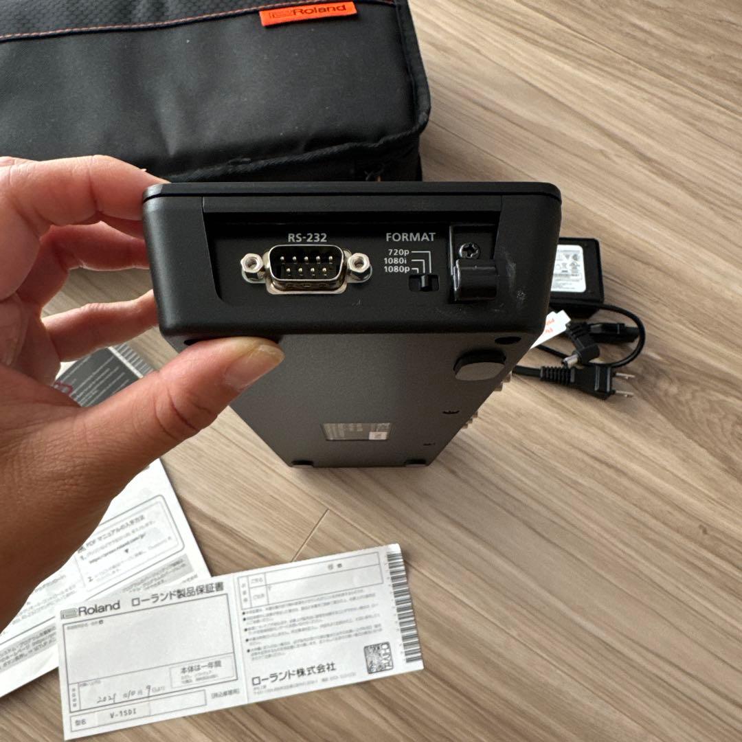 【ほぼ未使用】Roland V-1SDI ビデオスイッチャー ケース付き