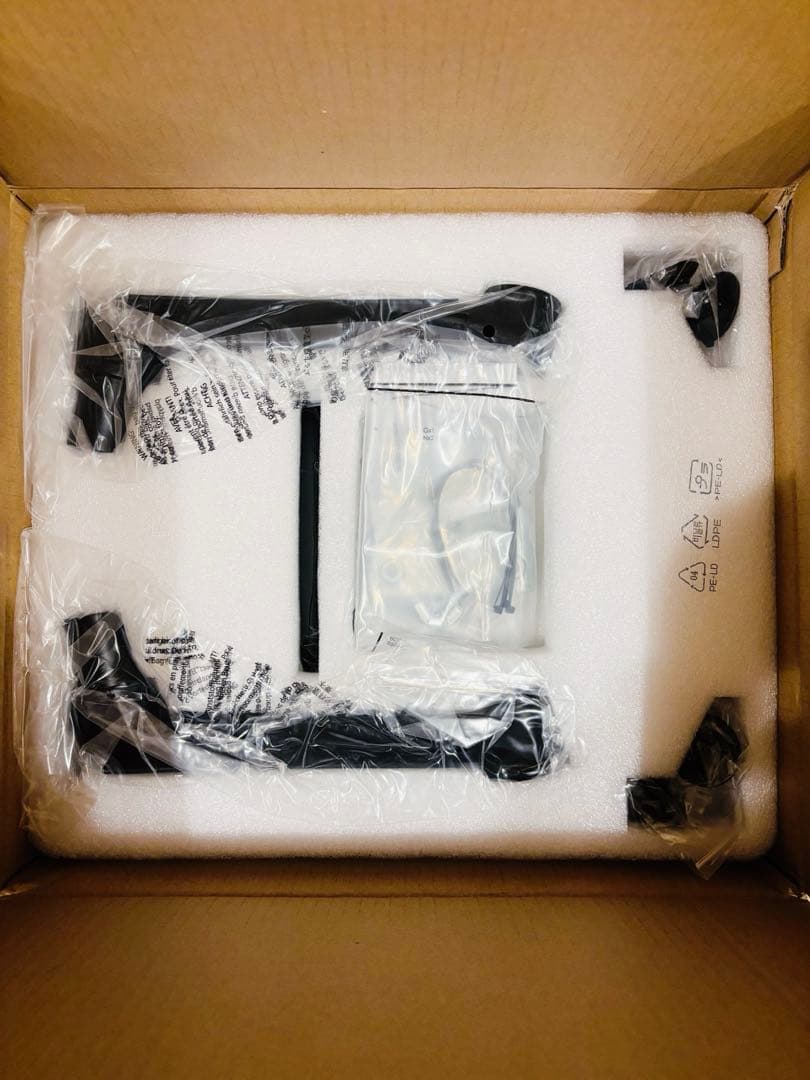 Amazonベーシック モニターアーム デュアル-ディスプレイタイプ 32インチ