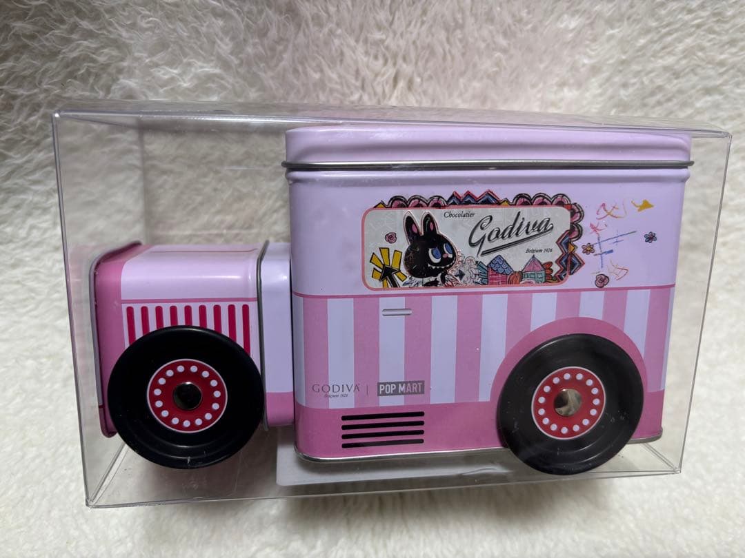 希少‼︎GODIVAゴディバ✖︎ラブブコラボ　キャラクター缶チョコ