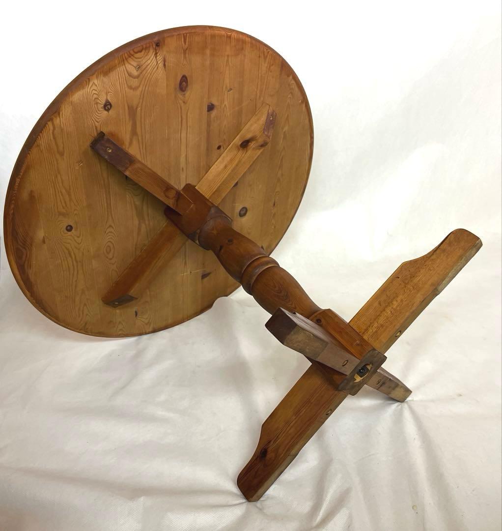 円テーブル・古いパイン材　　　　直径95cm・高さ73cm