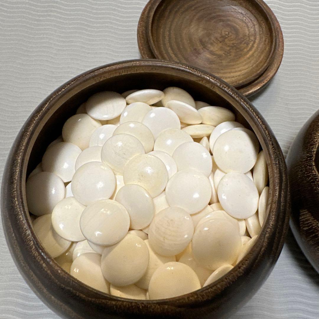 日向特産蛤碁石，美品　蛤碁石　那智黒石　 特製。碁石，砗磲，囲碁