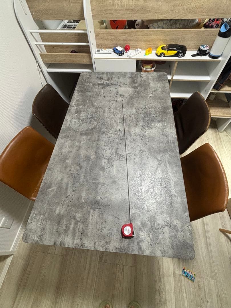 ダイニングテーブル　椅子4脚セット