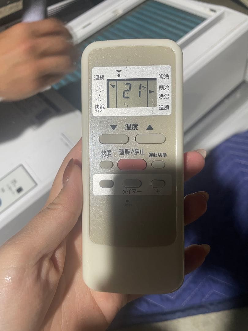 コイズミ　窓用エアコン スリムデザイン リモコン付き　KAW-1622