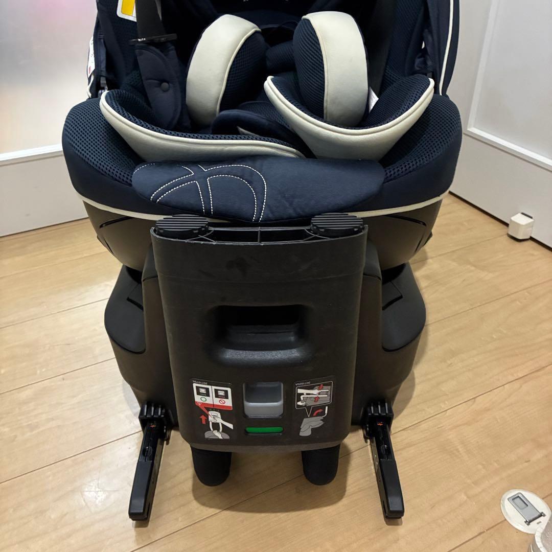 美品　エールべべ クルット5i グランス ISOFIX ネイビー 360°