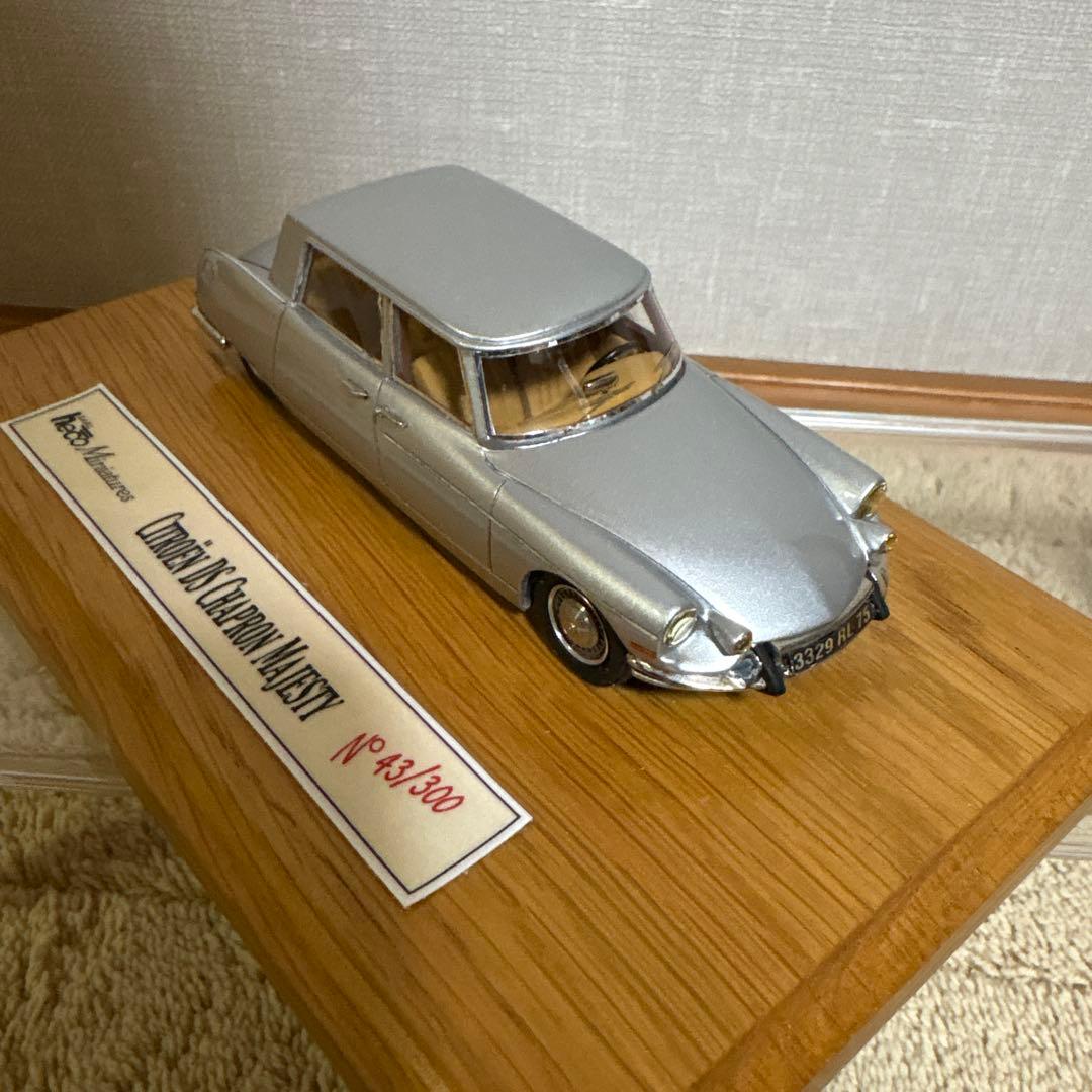 ミニカー HECO MODELES CITROEN DS Chapron Majesty