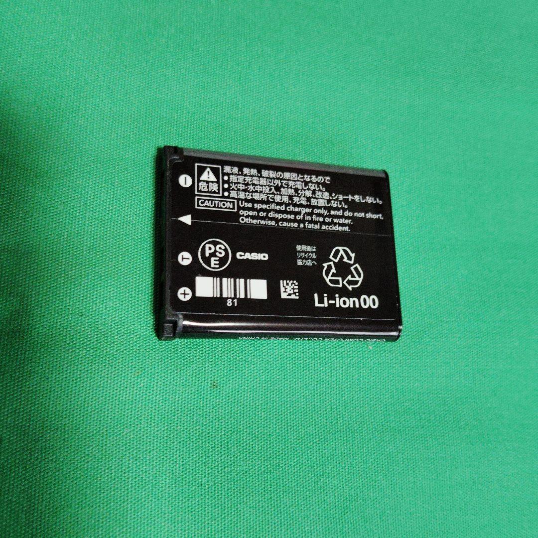 CASIO EX-Z800 シルバー デジカメ　デジタルカメラ