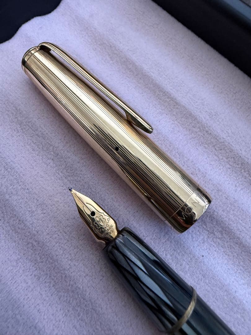 モンブラン万年筆、642N、ペン先はKEF