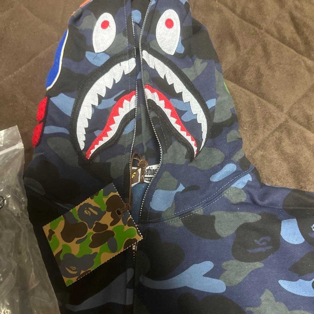 A BATHING APEパーカー