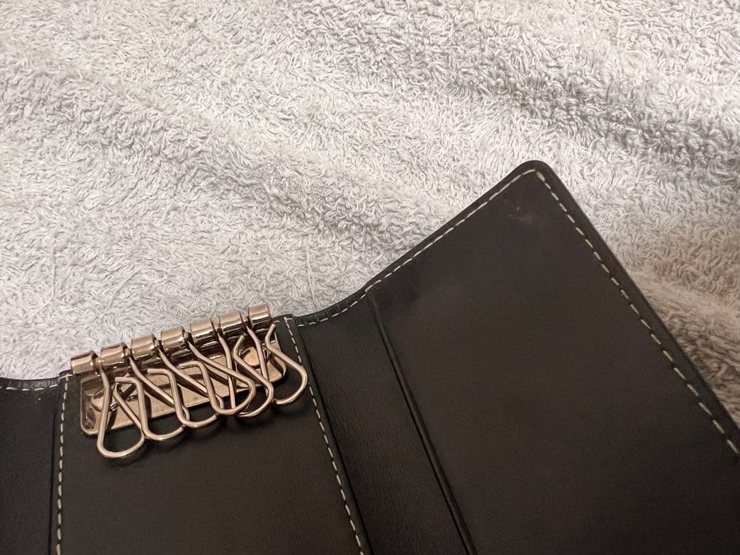 BURBERRY レザーキーケース ストライプ・チェック