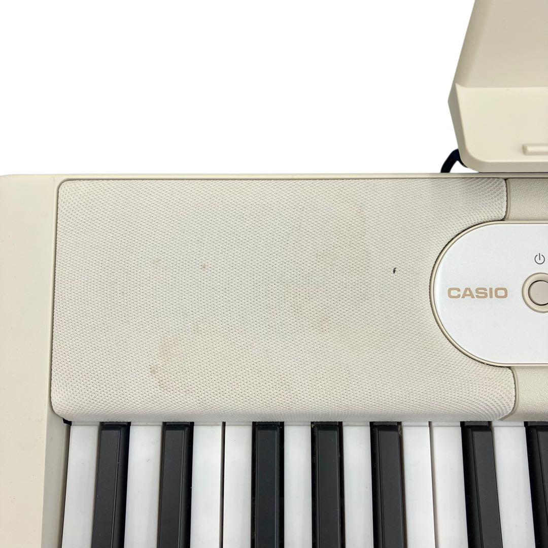 2022年製　CASIO 楽らくキーボード　光ナビゲーション　LK-526