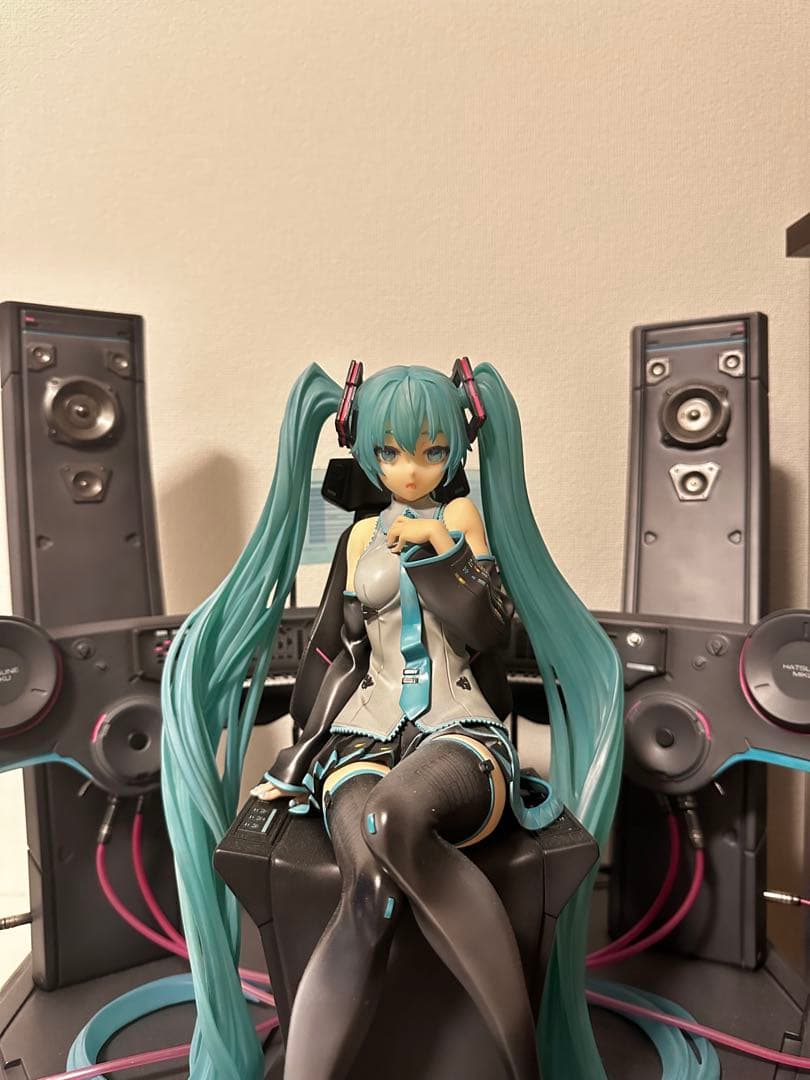 PRISMA WING 初音ミク “Art by neco\