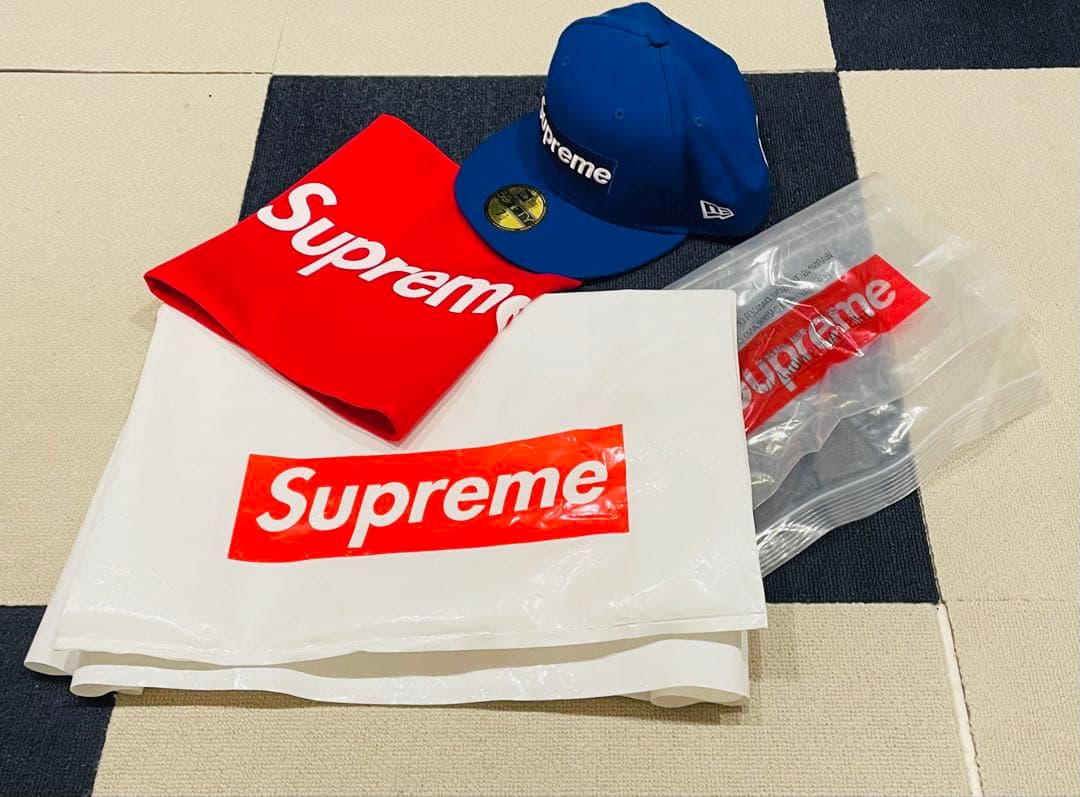 れ*ね様 シュプリーム ネックウォーマー　キャップ帽　新品