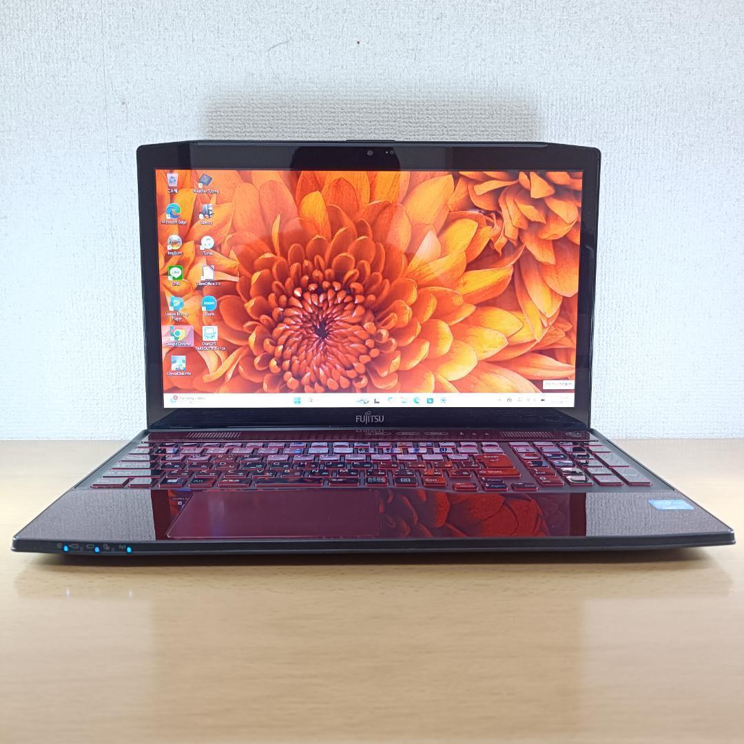 Core i7 Windows11 ノートPC SSD メモリ16GB 富士通