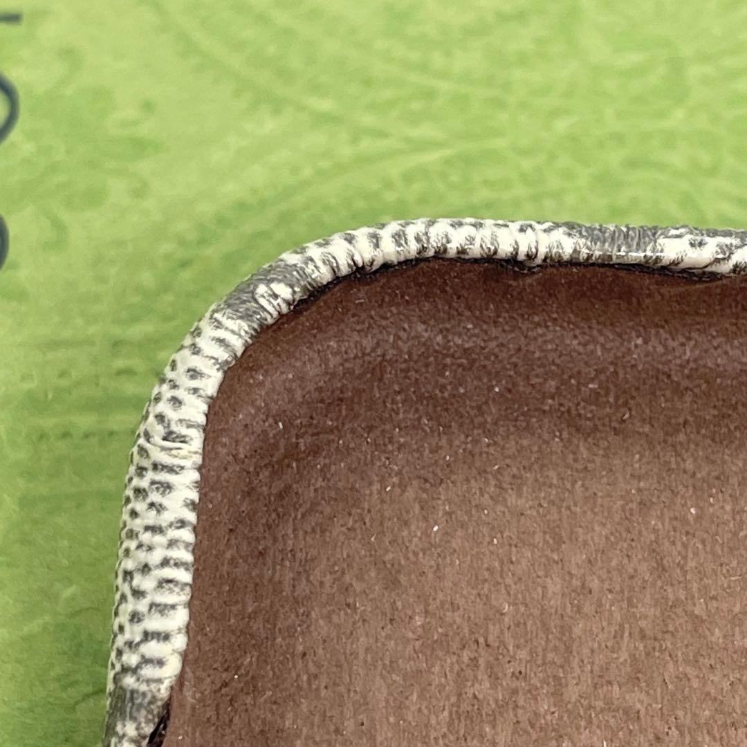 【美品】グッチ GGスプリーム iPhone14 スマホケース