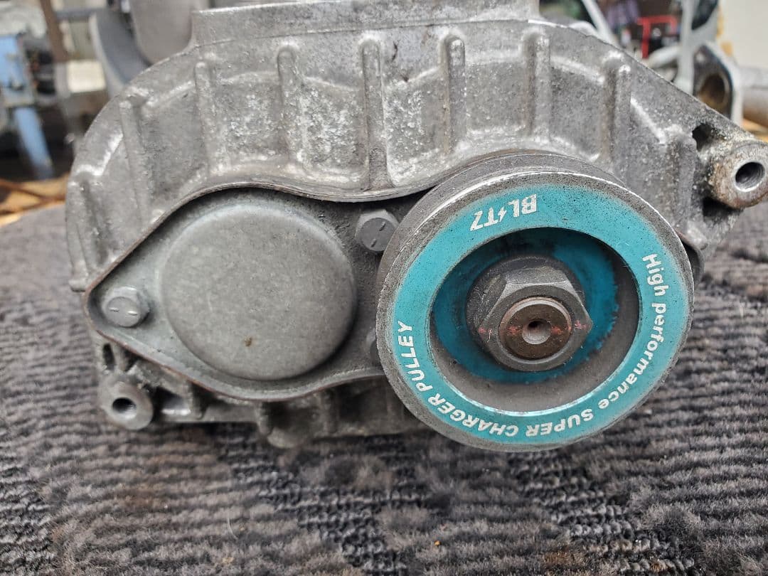 希少　RN2 BLITZプーリー付き スーパーチャージャー本体
