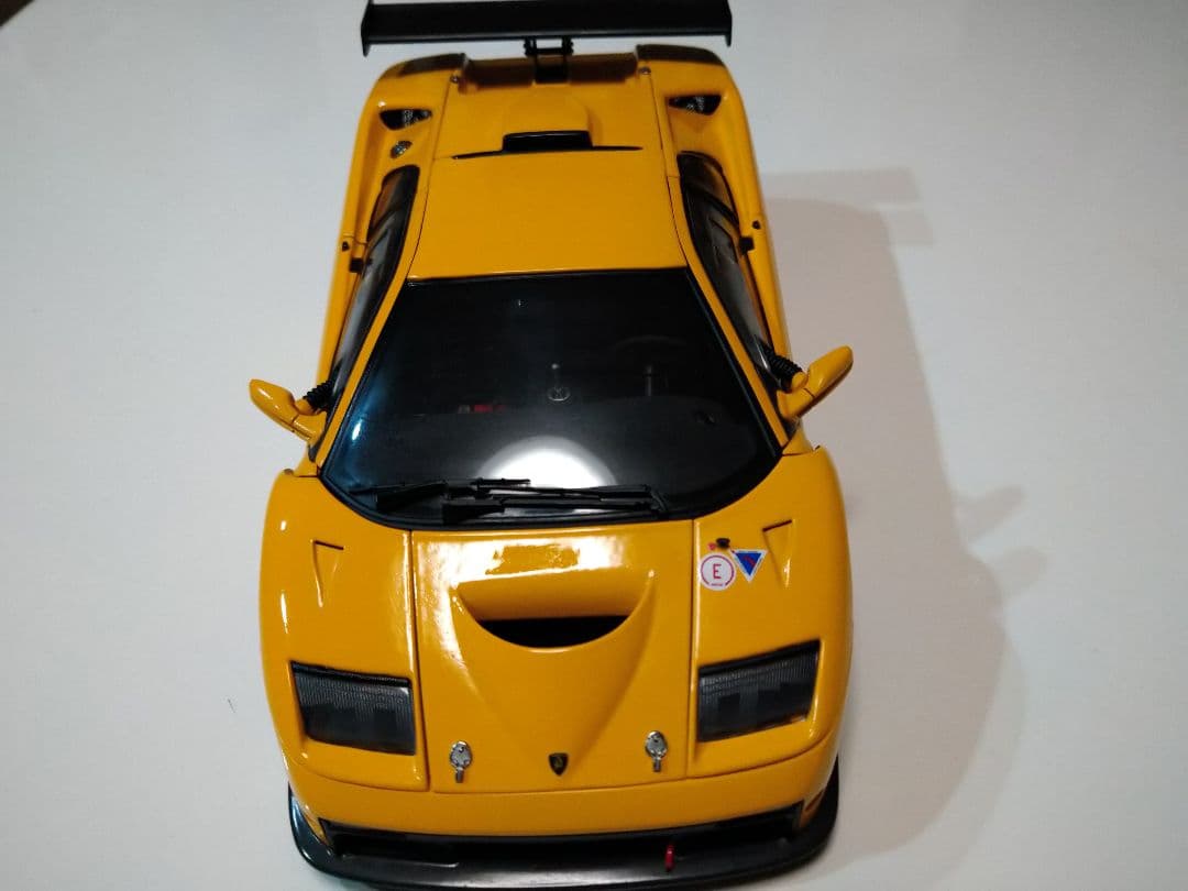 車　ＡＵＴＯ・Ａｒｔ　1/18　Ｌａｍｂｏｒｇｈｉｎｉ　Ｄｉａｂｌｏ　ミニカー