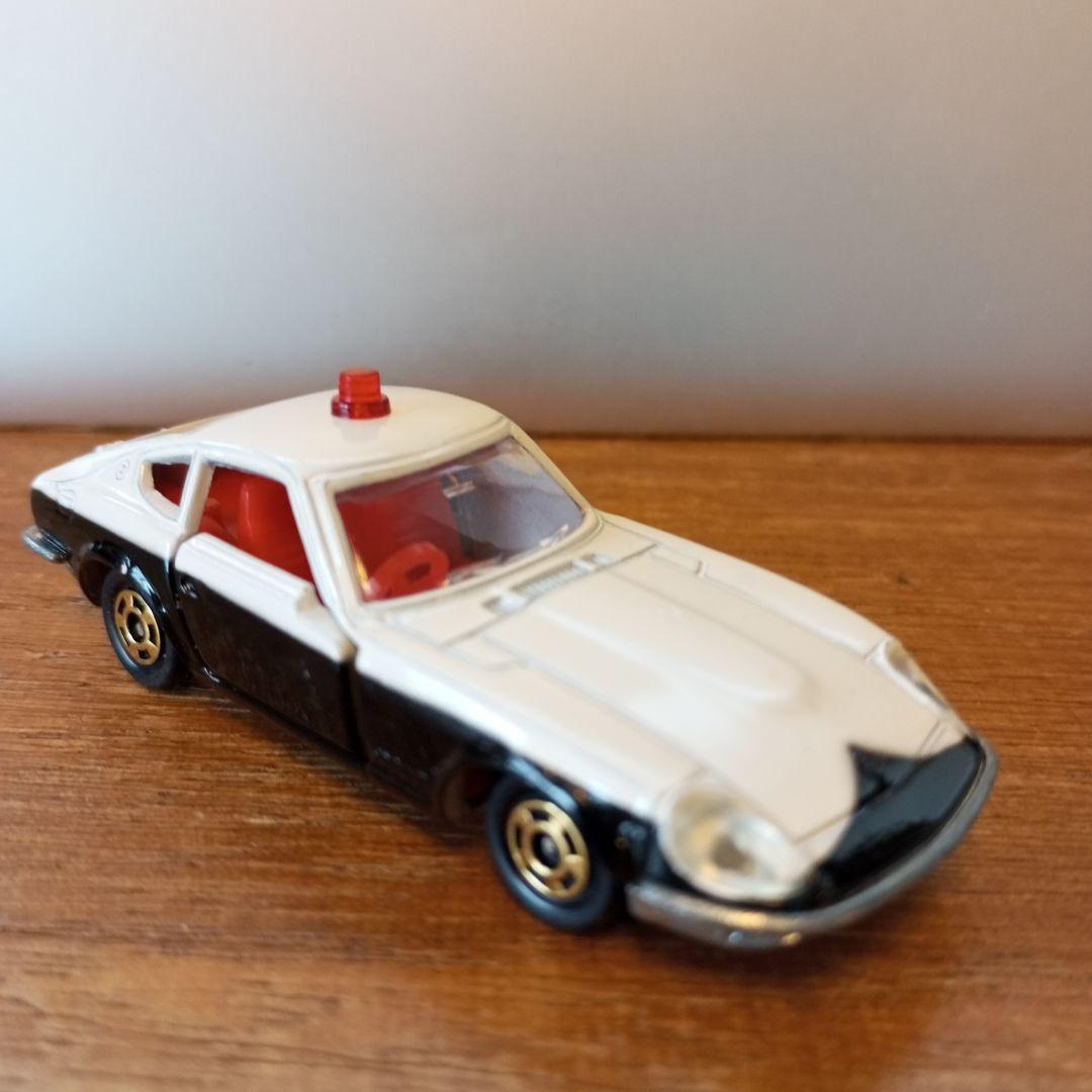 トミカ　ニッサン　フェアレディZ 240ZG パトロールカー